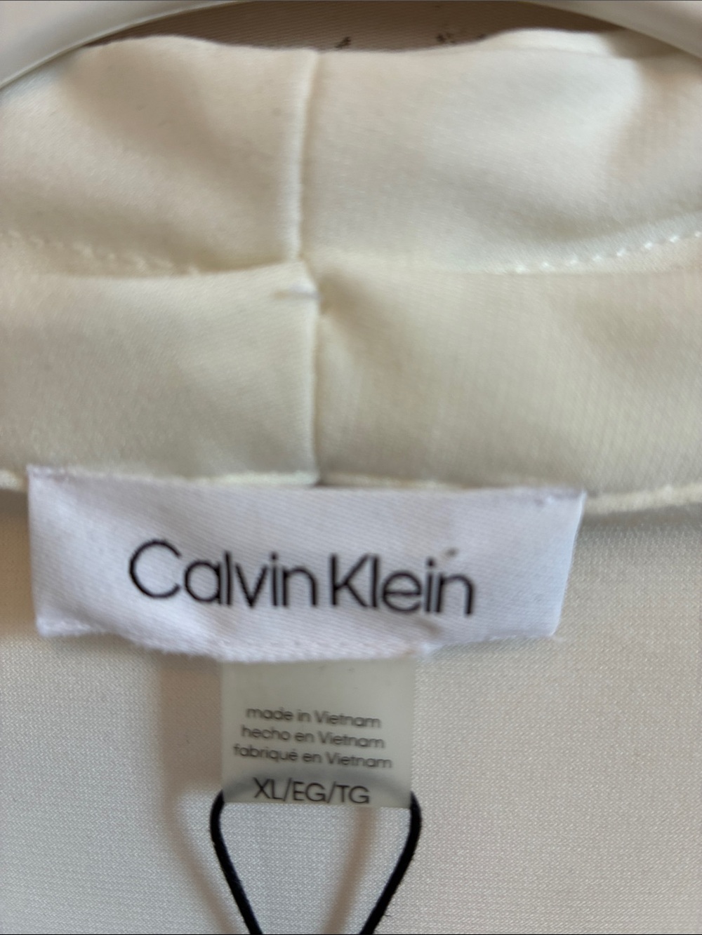 Calvin Klein Ivory/Cream Sleeveless V-Neck Pullover Top, sz XL, NWT - Picture 4 of 12